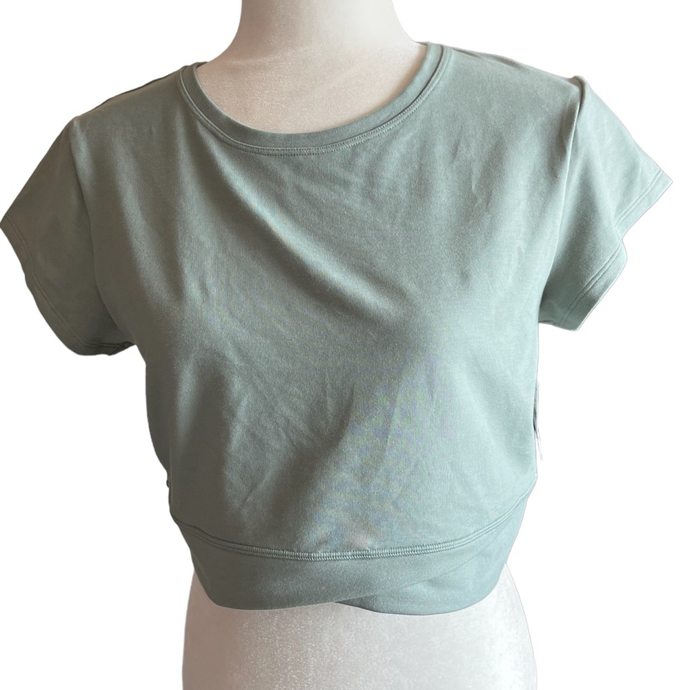 NWT Old Navy Green Crop Top Shirt Size Large L Powerchill Active Go Dry